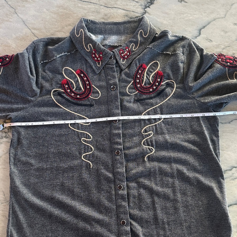 Gray Double D Ranch Western Embroidered Shirt - Picture 9 of 9